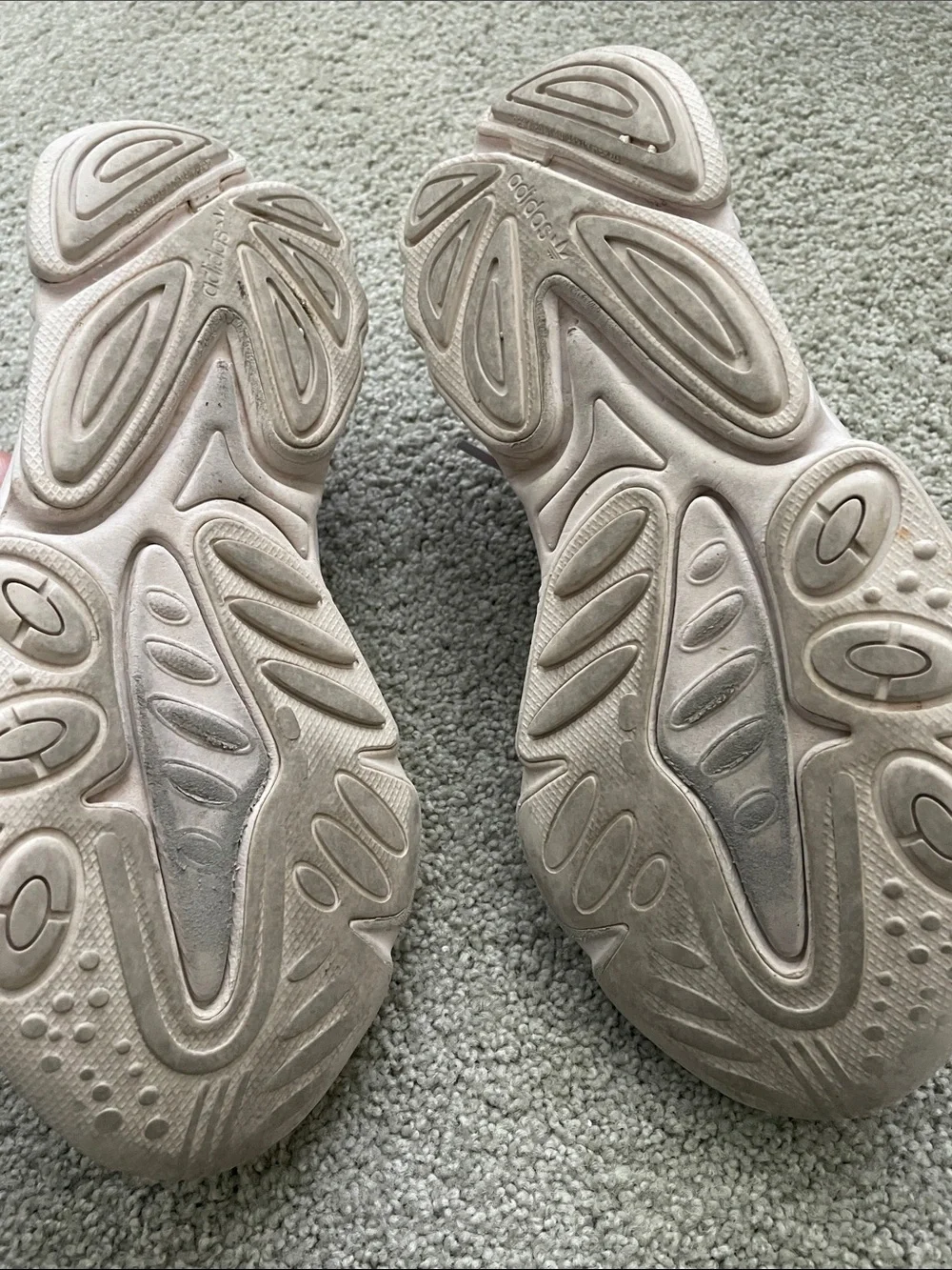 Adidas Ozweego Women's Sneakers